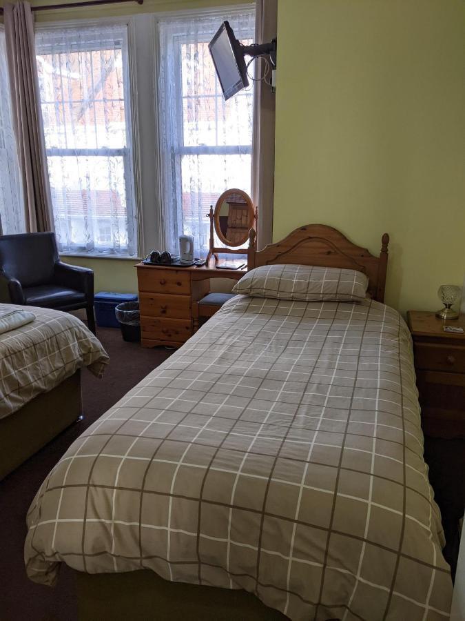 Kingswinford Guest House Paignton Dış mekan fotoğraf